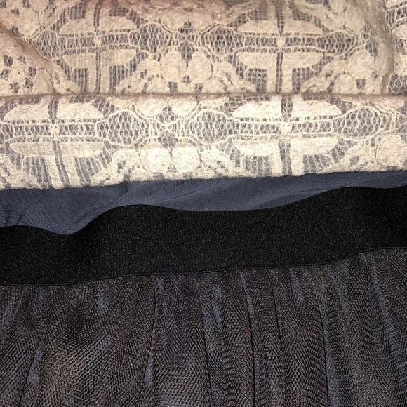 Weston Short Sleeve Overlay Bodice with Attached Sheer Netting Skirt Size M - Picture 12 of 15